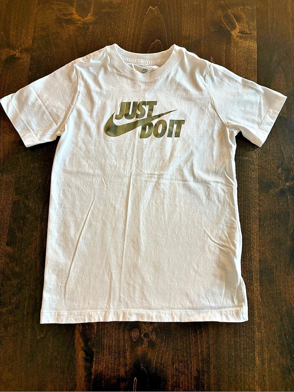 The Nike Tee Just Do It Camo Logo Graphic T-Shirt White